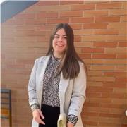 Estudiante de economía con más de 3 años de experiencia dando clases particulares, y experiencia con niños con TDAH.